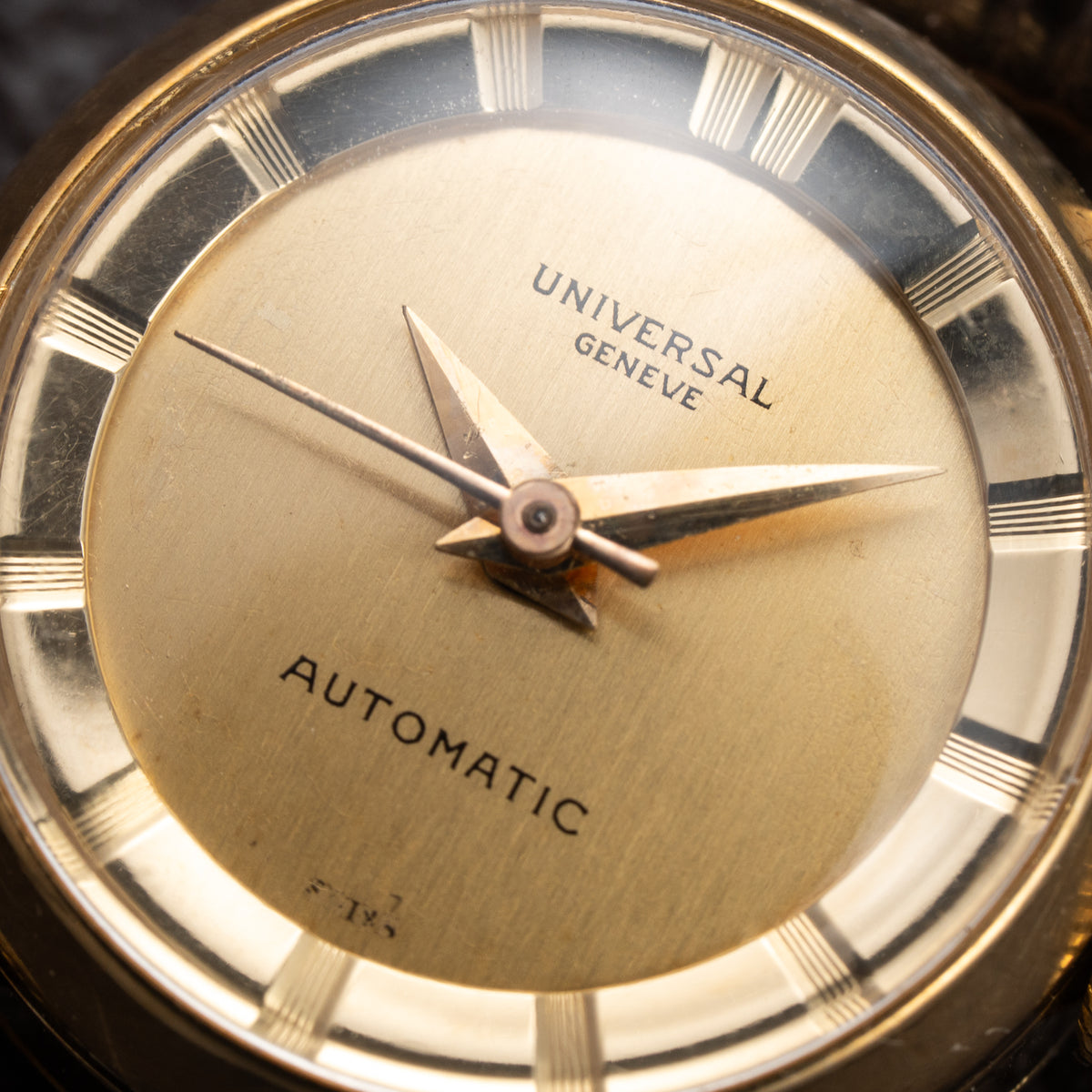 Universal Genève Polerouter DeLuxe 'Mini' Lady Automatic 18K Yellow Gold Ref. 17601 From 1960s