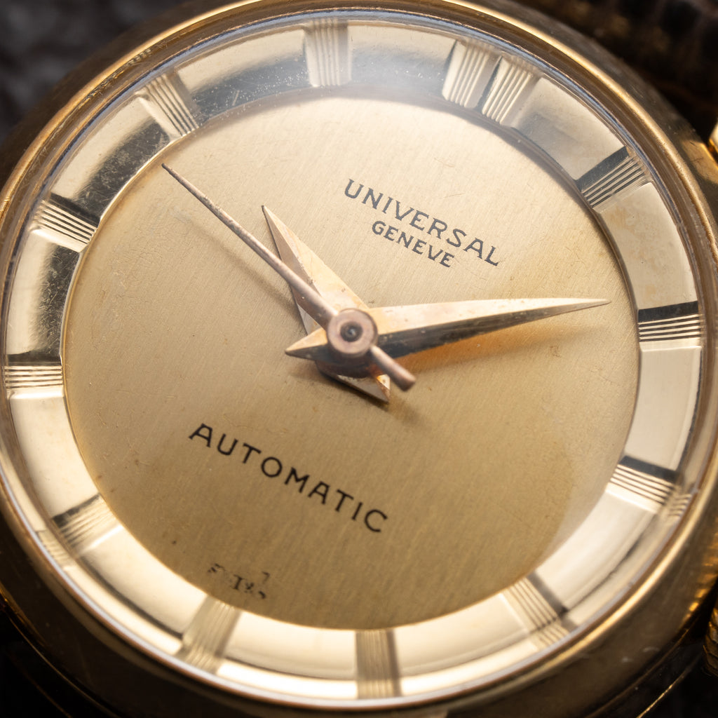 Universal Genève Polerouter DeLuxe 'Mini' Lady Automatic 18K Yellow Gold Ref. 17601 From 1960s