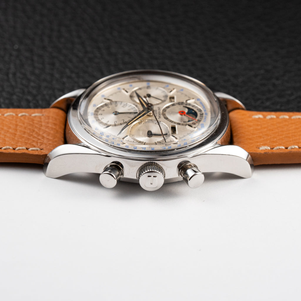 Universal Genève Tricompax Chronograph Ref. 222100