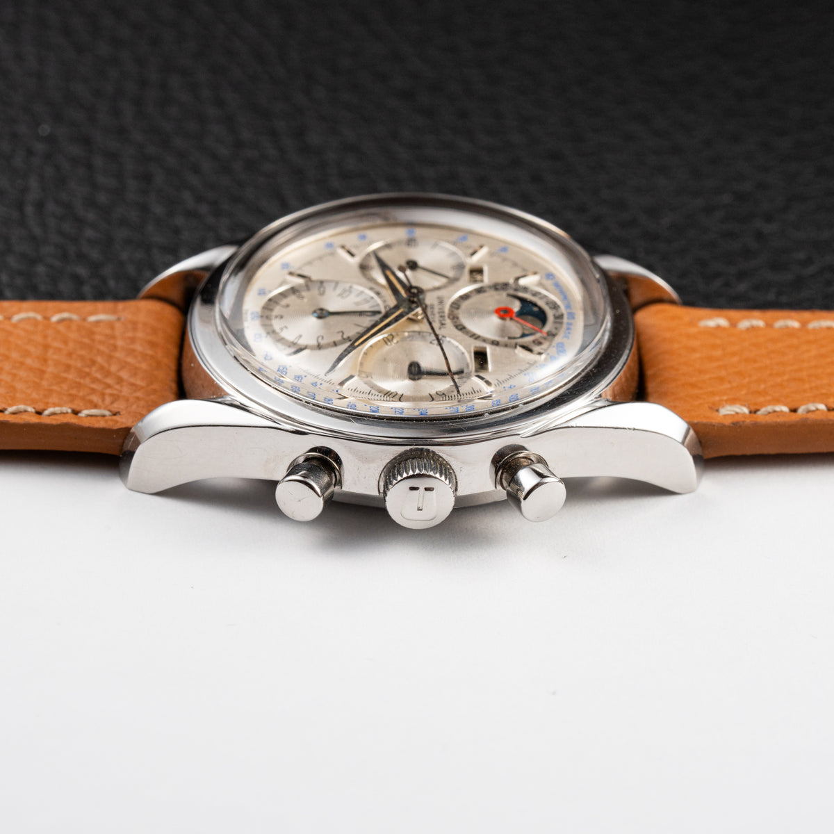 Universal Genève Tricompax Chronograph Ref. 222100