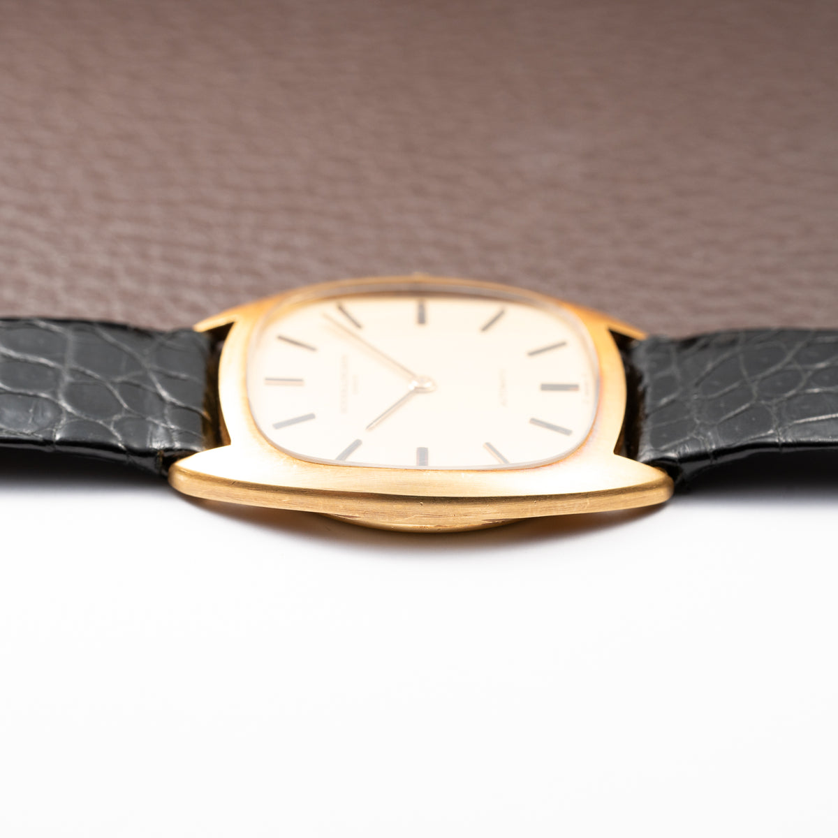 Vacheron Constantin Automatic Dress Watch 18K Yellow Gold Cal. 1120 Ref. 2020Q from 1970s