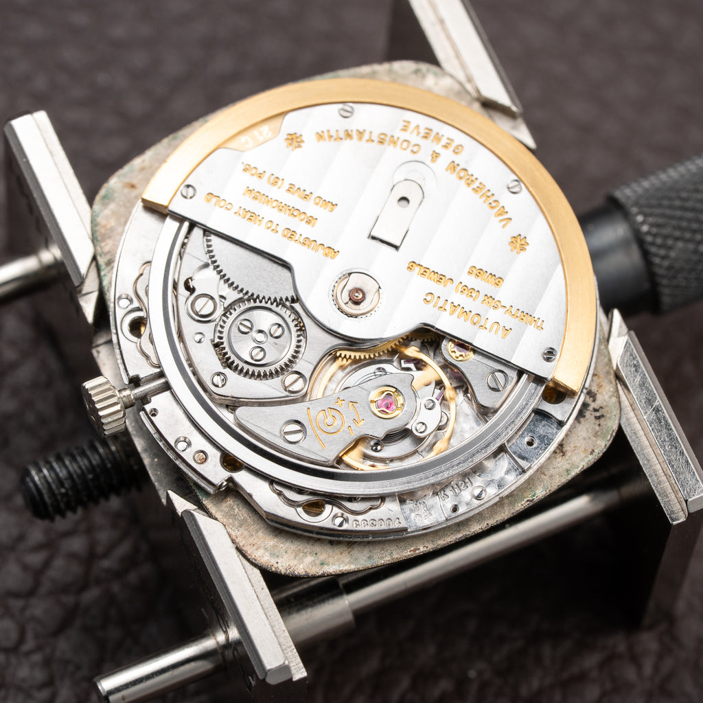 Vacheron Constantin Automatic Matt Black Sigma Dial Ultra-Thin  TV Case 18K White Gold Ref. 2196 from 1970s