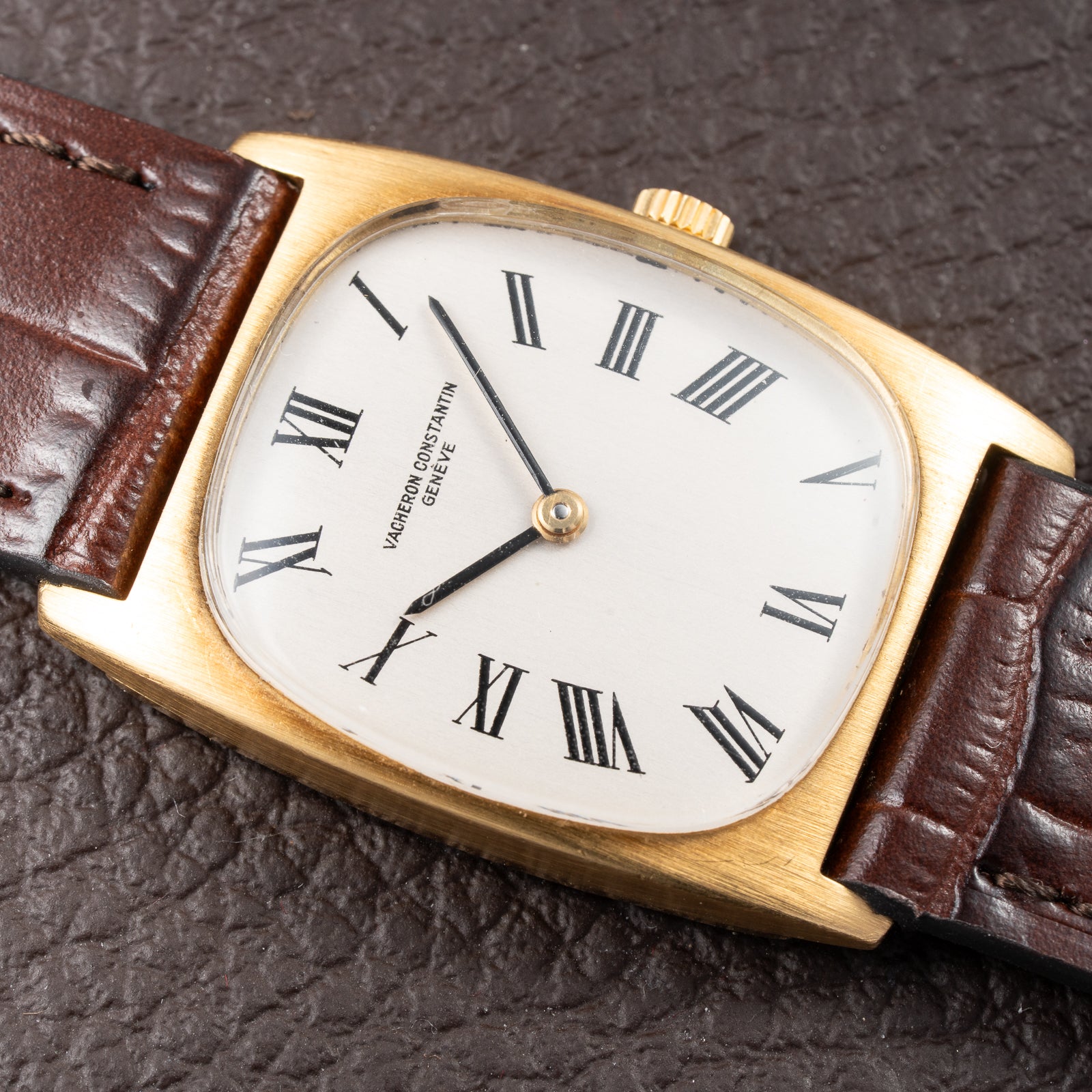 Vacheron Constantin Ellipse 18K Yellow Gold Ref. 7813 from 1970s