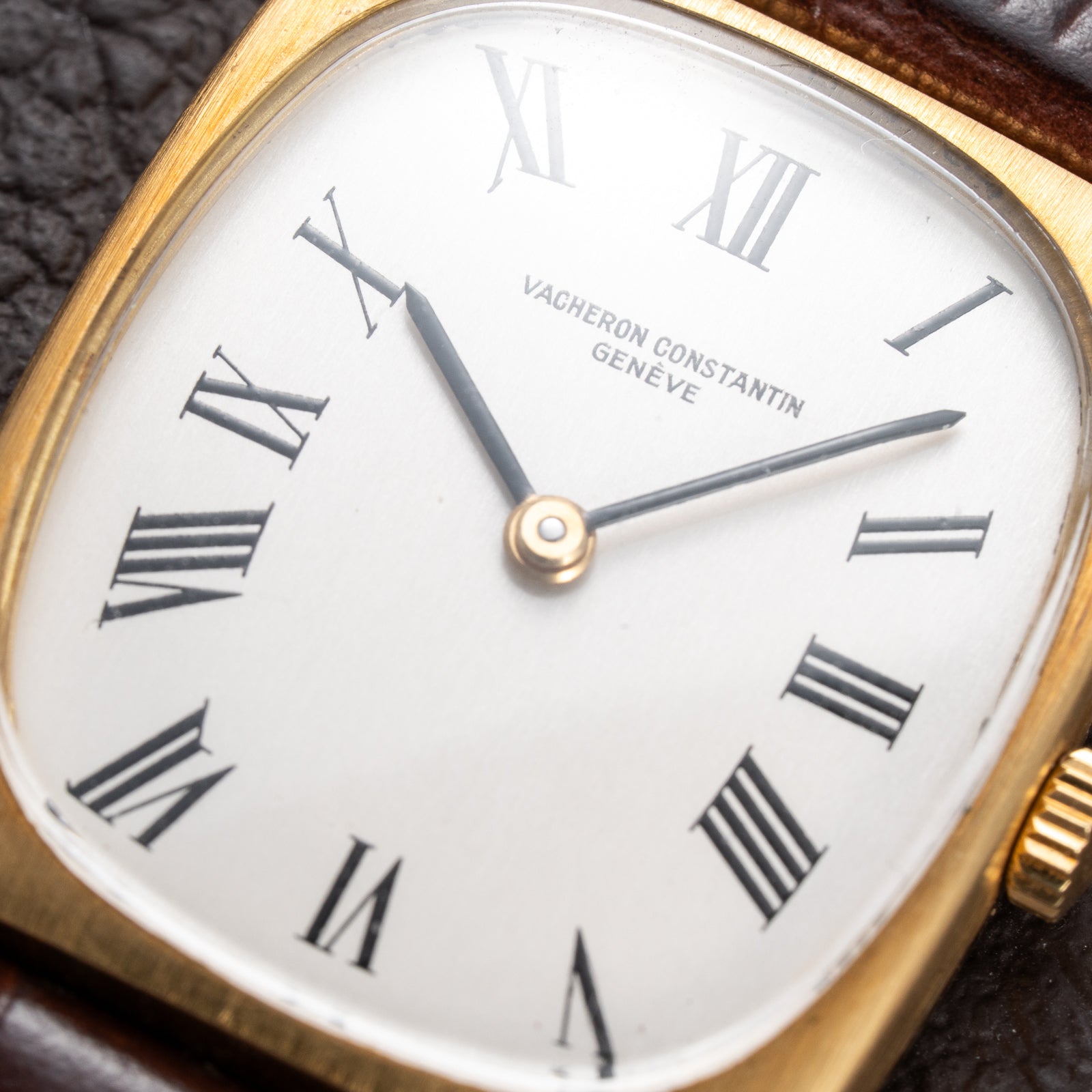 Vacheron Constantin Ellipse 18K Yellow Gold Ref. 7813 from 1970s