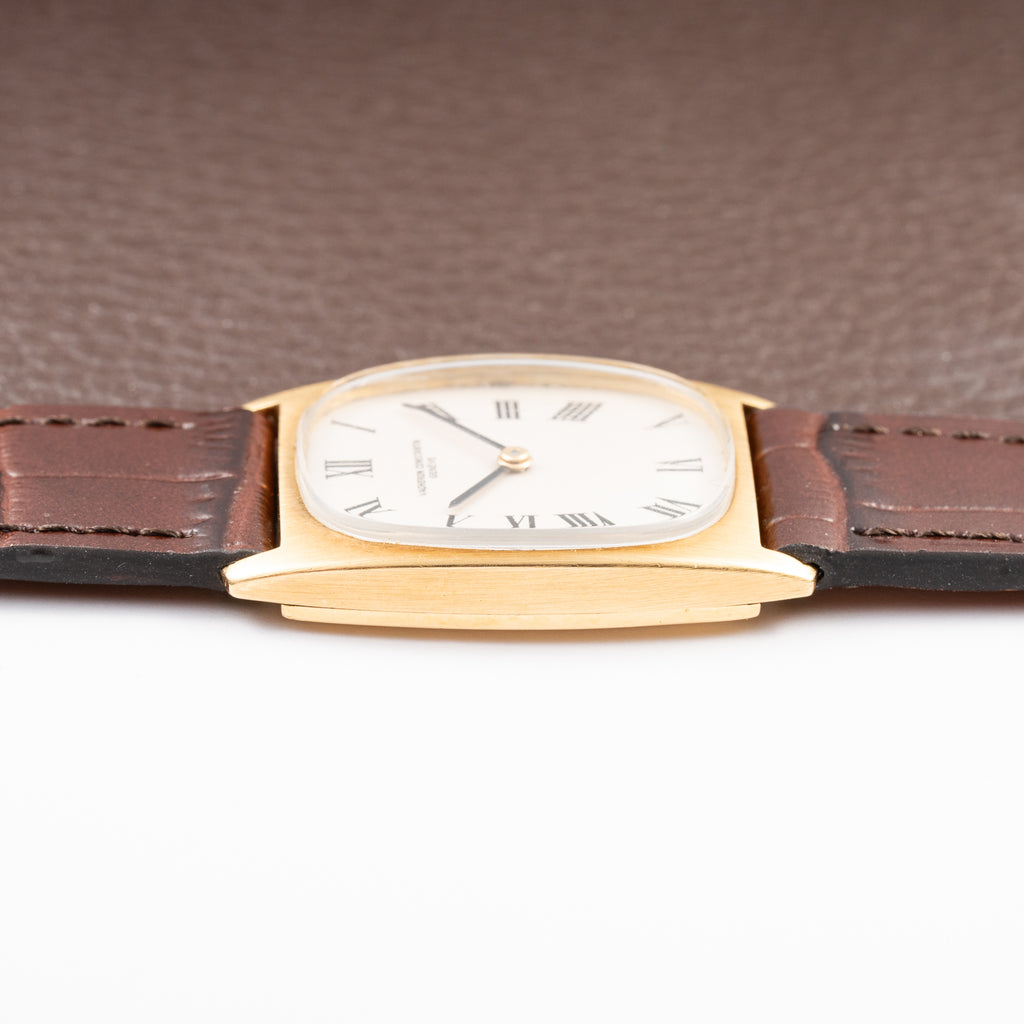 Vacheron Constantin Ellipse 18K Yellow Gold Ref. 7813 from 1970s