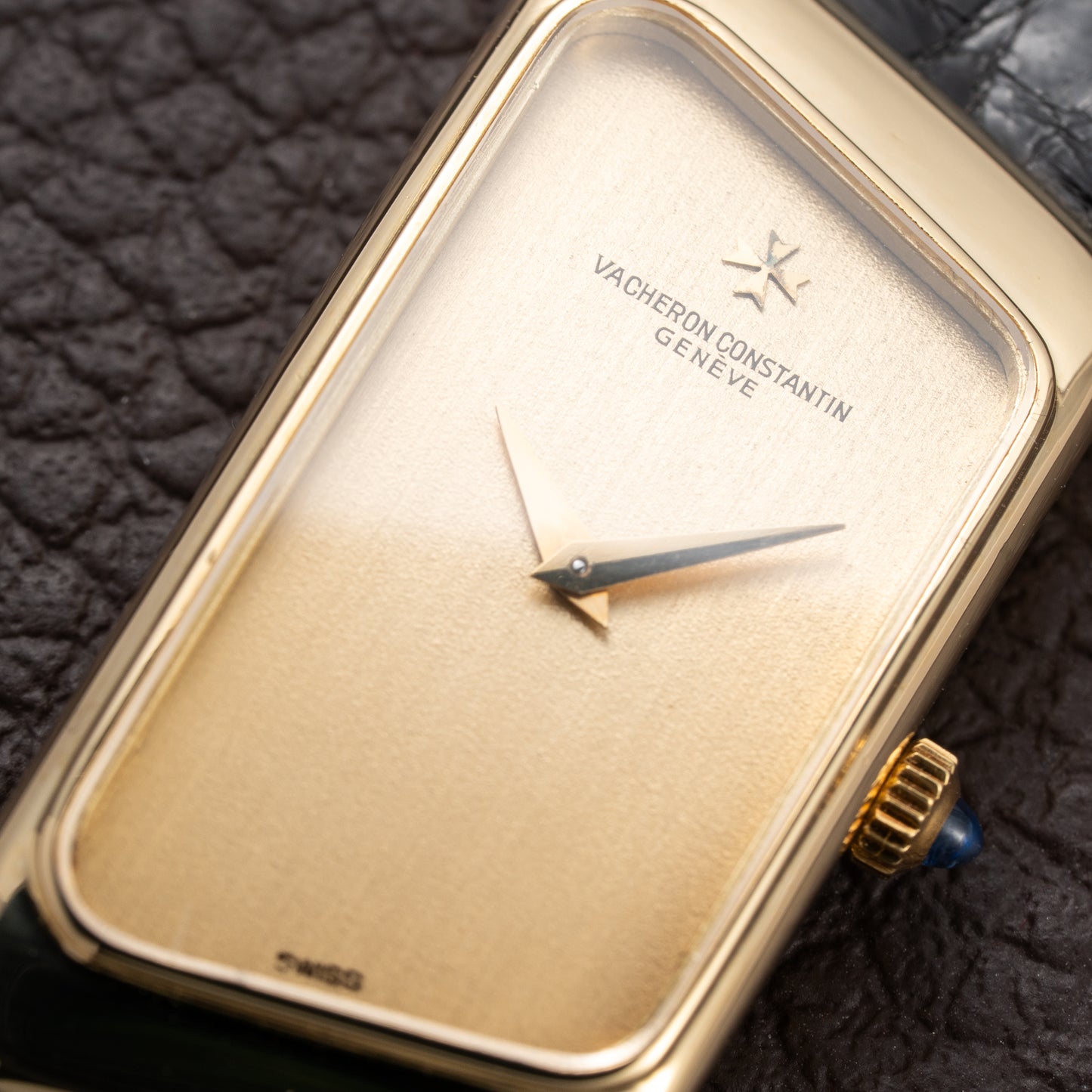 Vacheron Constantin “Prestige de la France” 18K Yellow Gold Full Set from 1977 Ref 15207