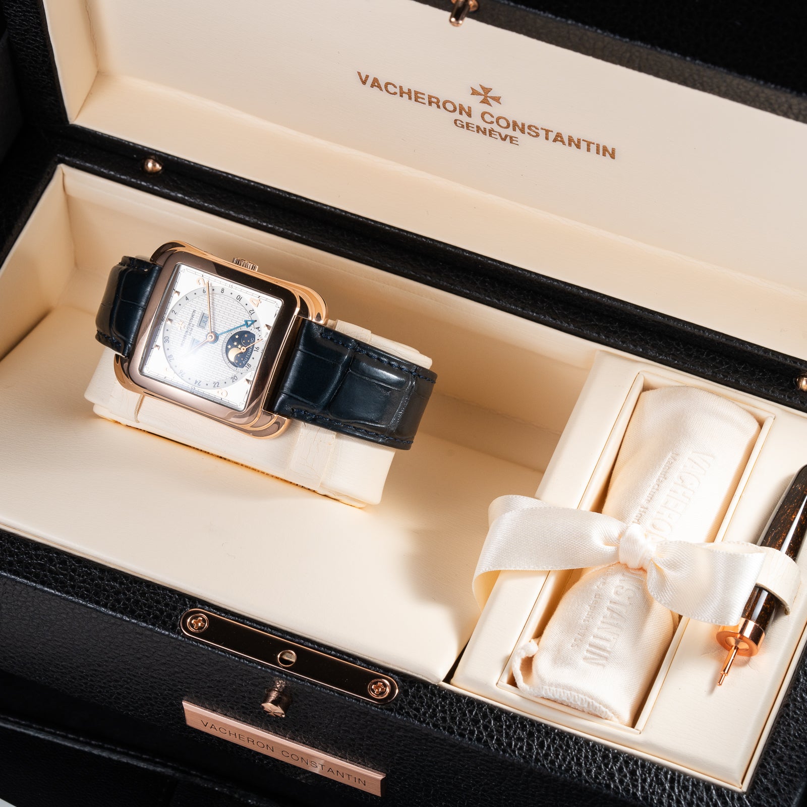 Vacheron Constantin Toledo 1952 Historiques Triple Calendar Moonphase 18K Rosé Gold Ref. 47300/000R from 2009