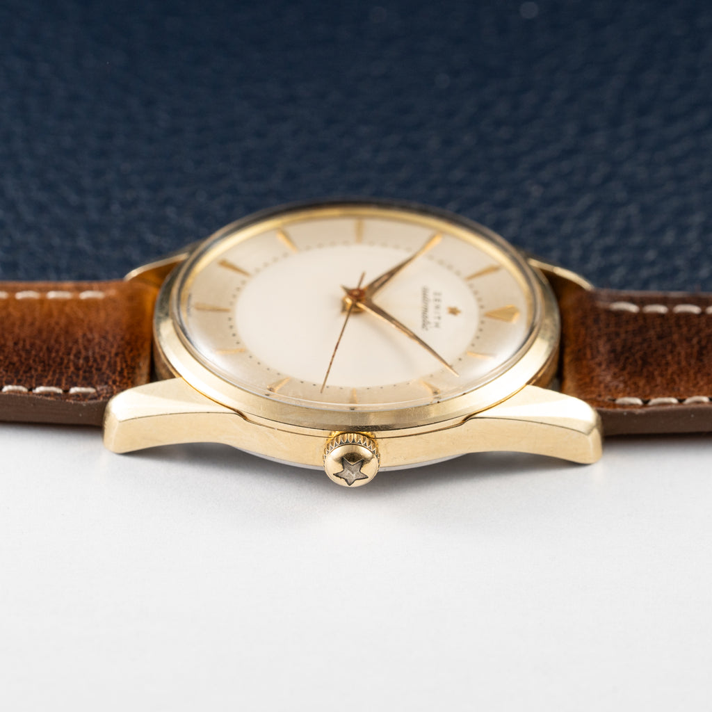 Zenith Early Automatic Bumper 'Egg dial' Jumbo Cal. 133.8 from 1950s