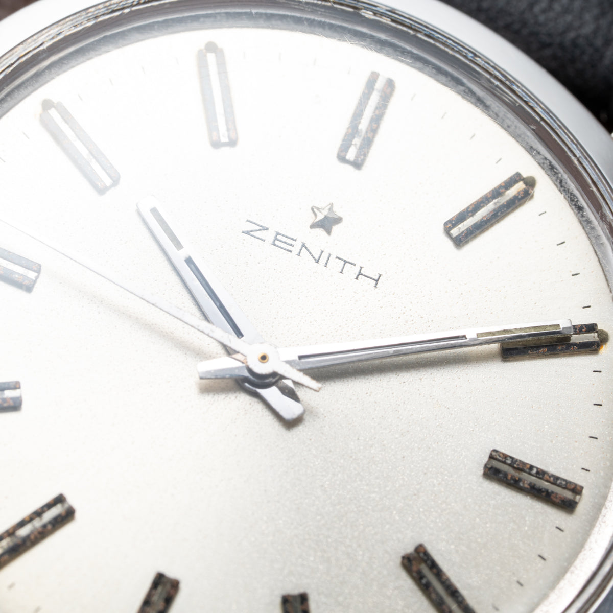 Zenith Dress Watch Stainless Steel Manual Wind Calibre 2542 Circa 1960s