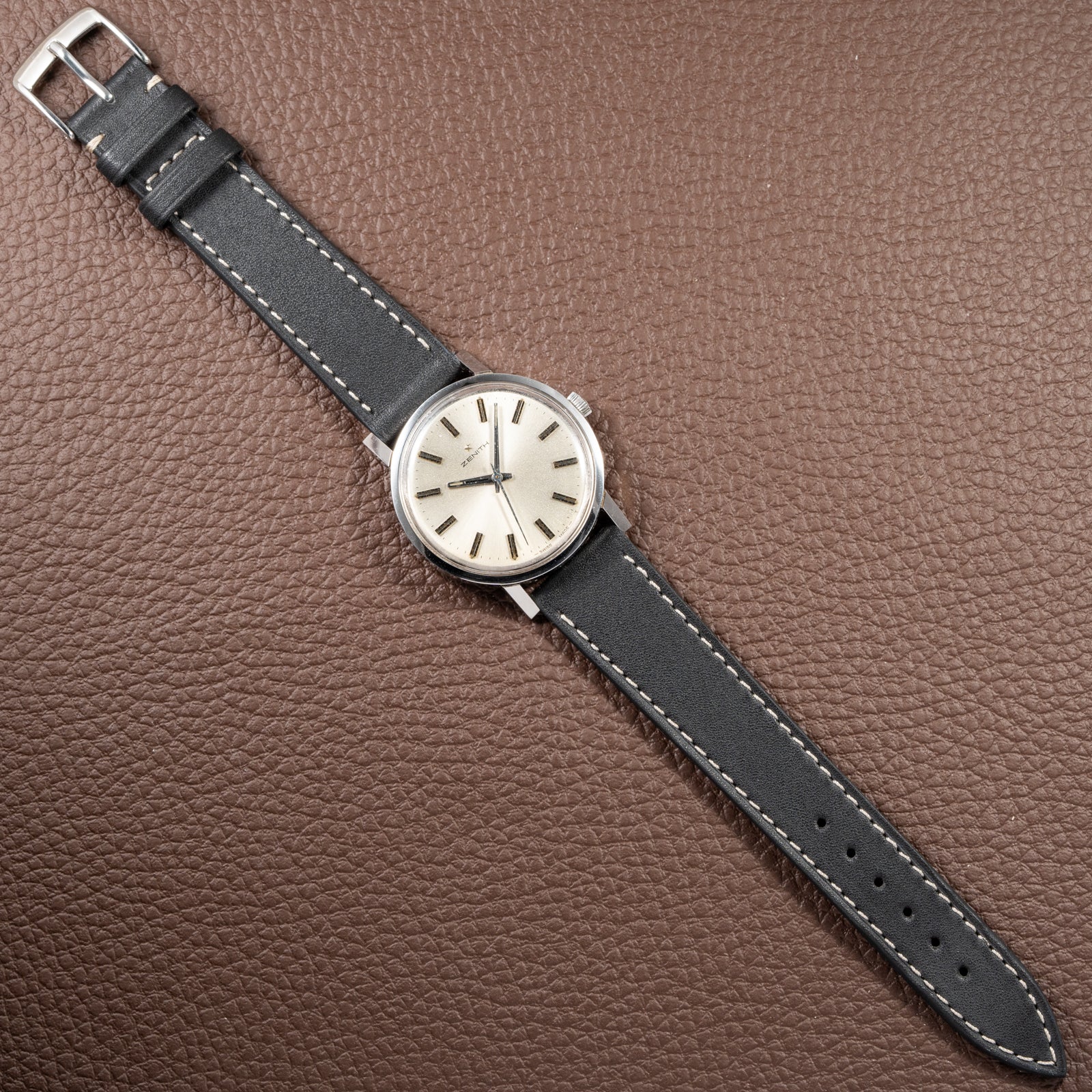 Zenith Dress Watch Stainless Steel Manual Wind Calibre 2542 Circa 1960s